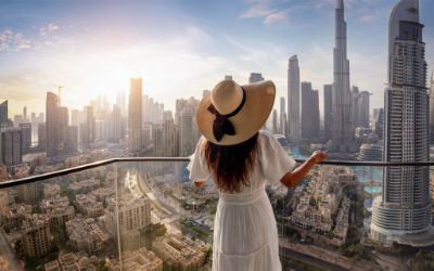 Woman-wearing-dress-in-Dubai